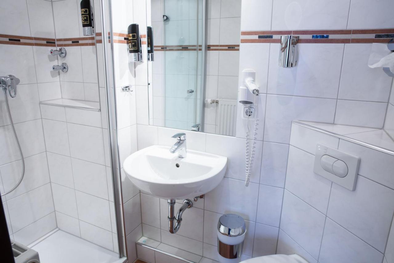 Hotel Wilms Koln Bagian luar foto