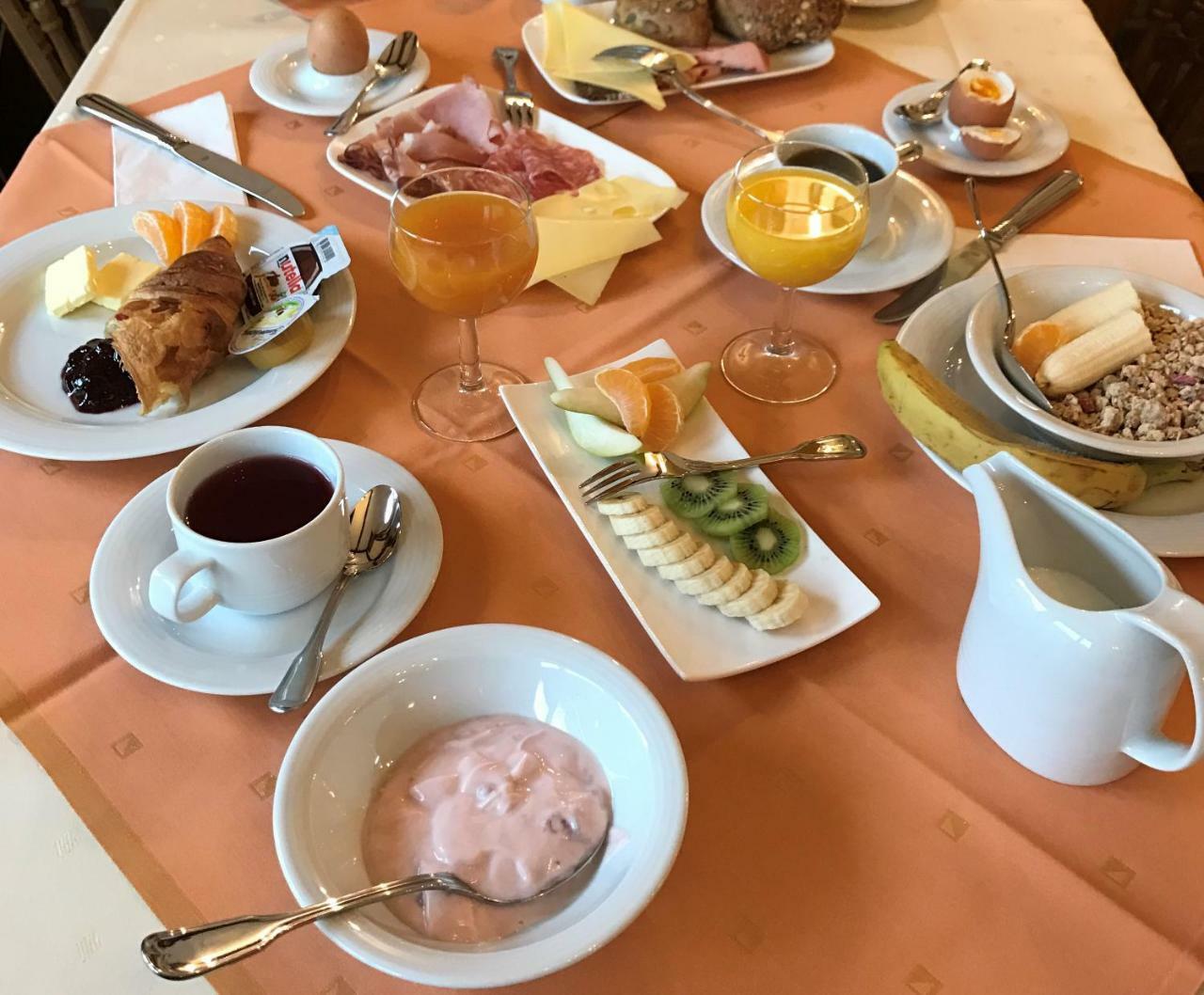 Hotel Wilms Koln Bagian luar foto